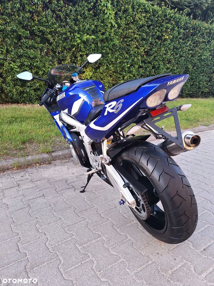 Yamaha R6 - 10