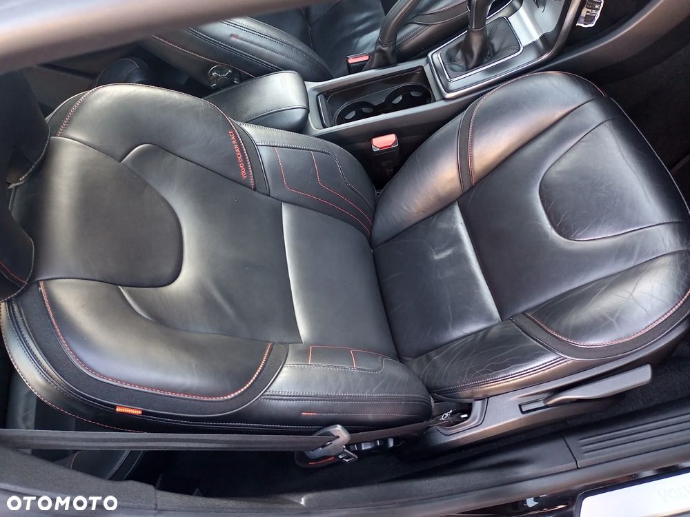 Volvo V40 D2 Drive-E Ocean Race - 18