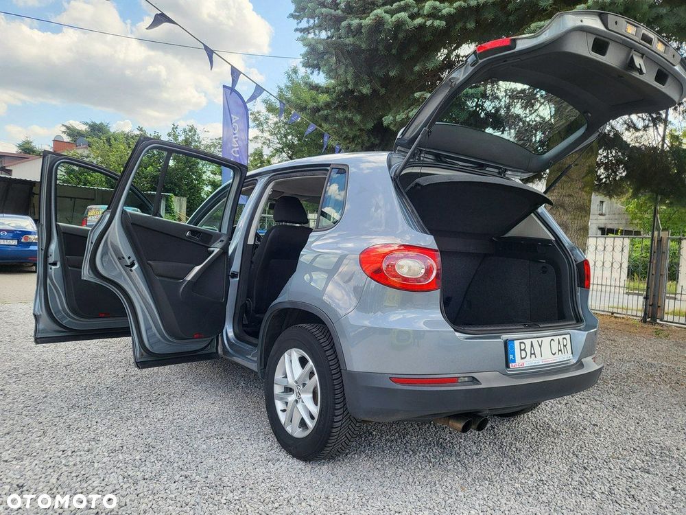 Volkswagen Tiguan - 11