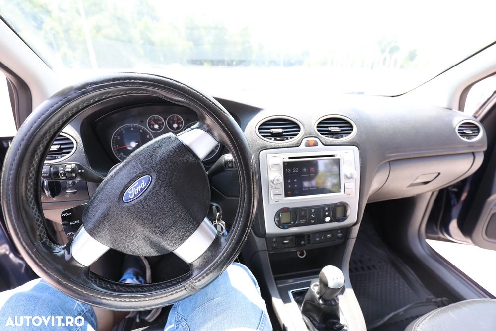 Ford Focus 1.6 Ti-VCT Trend - 11