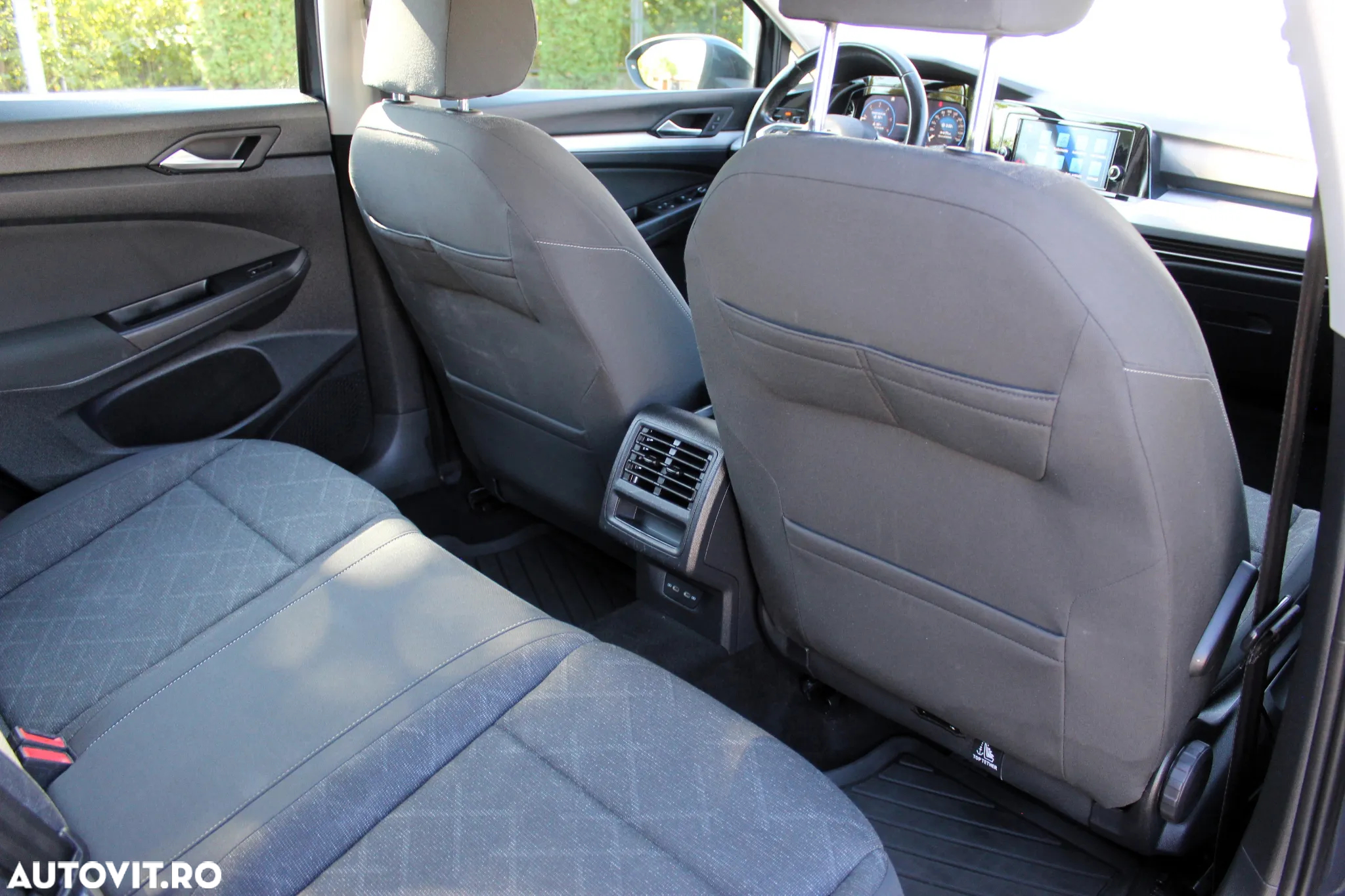 Volkswagen Golf - 13