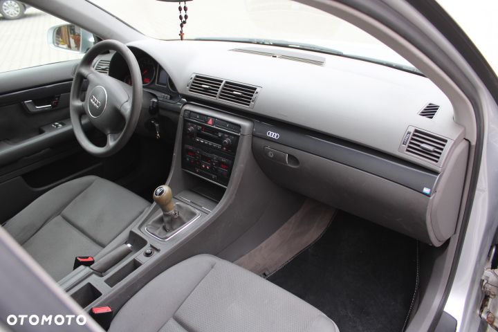 Audi A4 Limousine 2 - 16