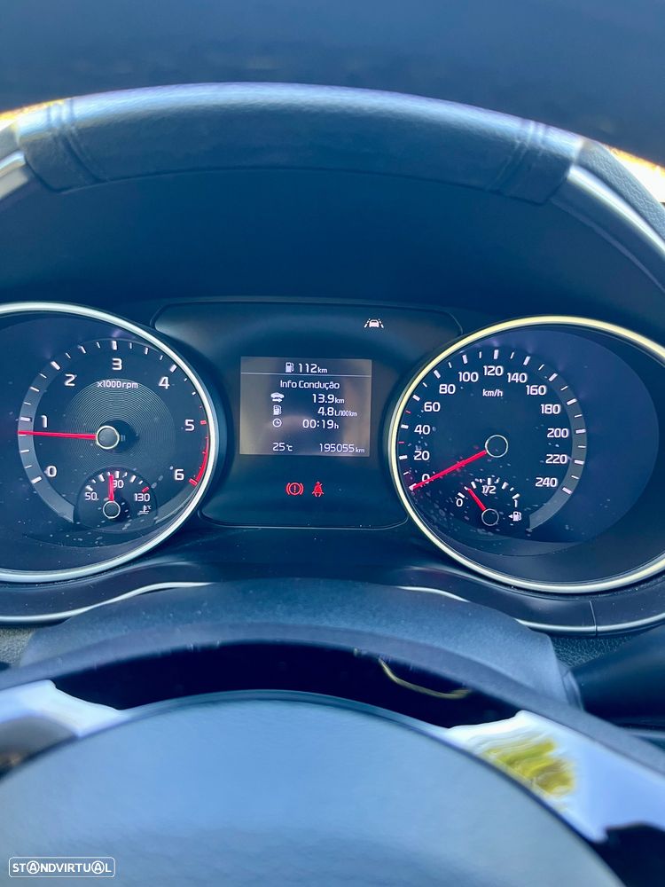 Kia Ceed 1.6 CRDi SX - 11