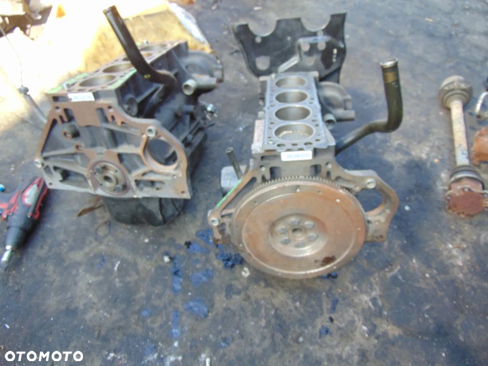 Dół silnika daewoo nexia 1,5 16 v nowy cena sztuka - 9