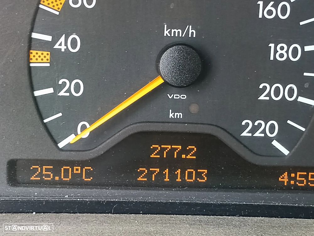 Mercedes-Benz E 300 - 5