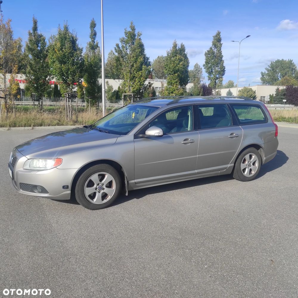 Volvo V70 2.0 Momentum - 17