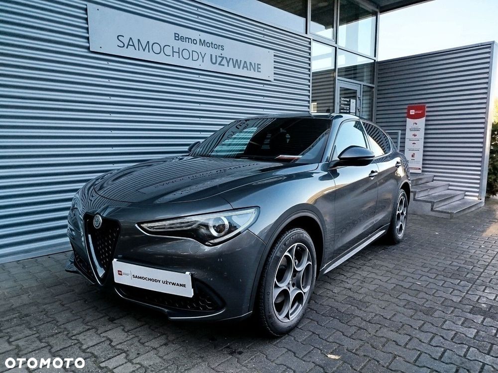 Alfa Romeo Stelvio 2.0 Turbo Sprint Q4 - 3