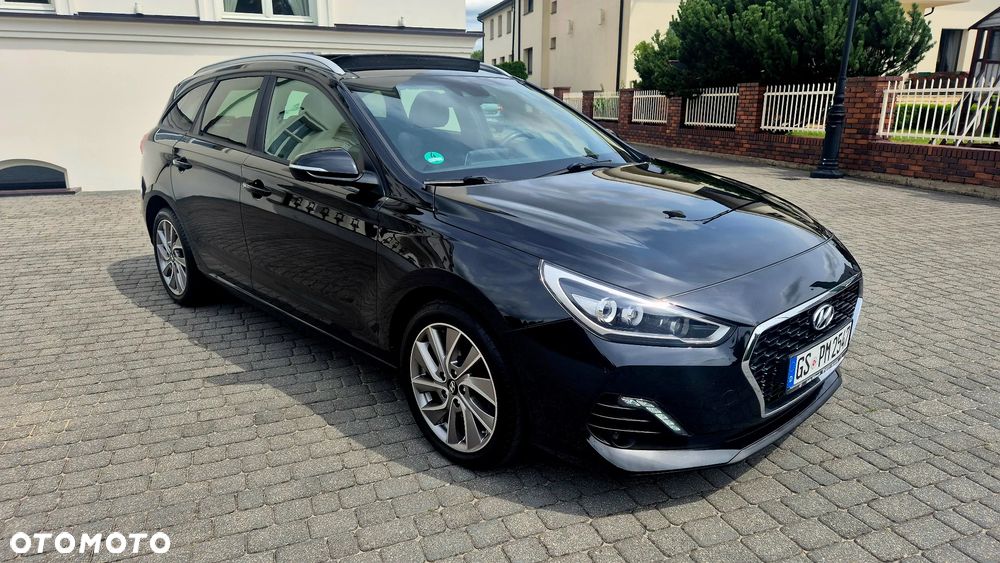 Hyundai i30 1.4 T-GDI DCT Premium - 2