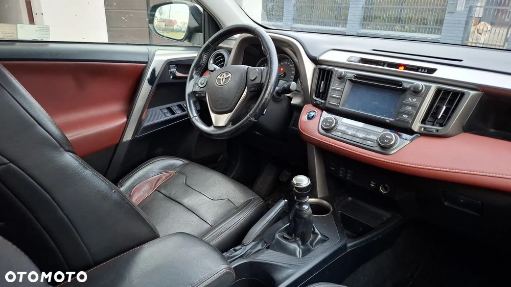Toyota RAV4 - 10