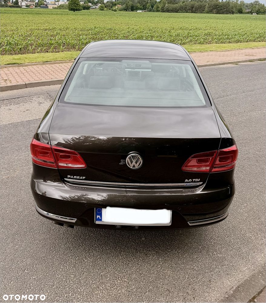 Volkswagen Passat 2.0 TDI Comfortline - 5