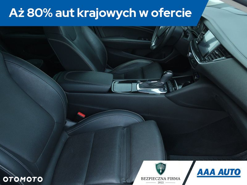 Opel Insignia - 10