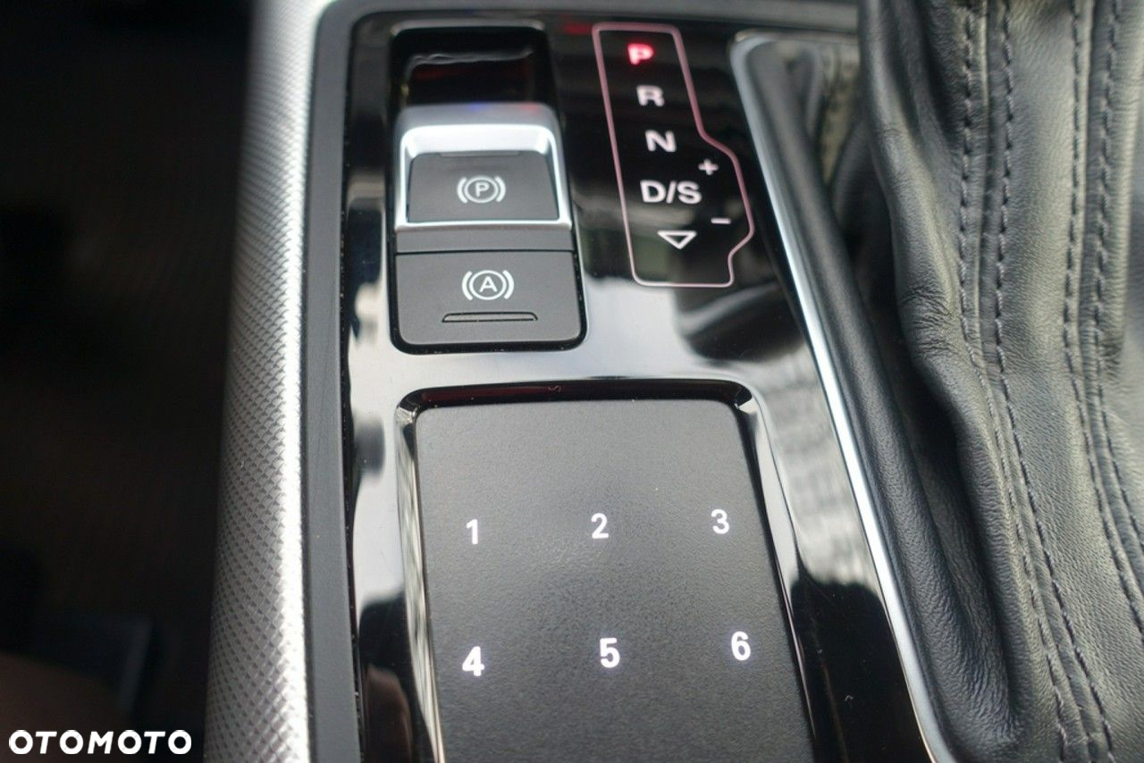 Audi A6 Allroad - 30