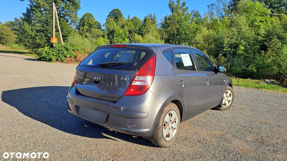 Hyundai I30 2010 photo 3