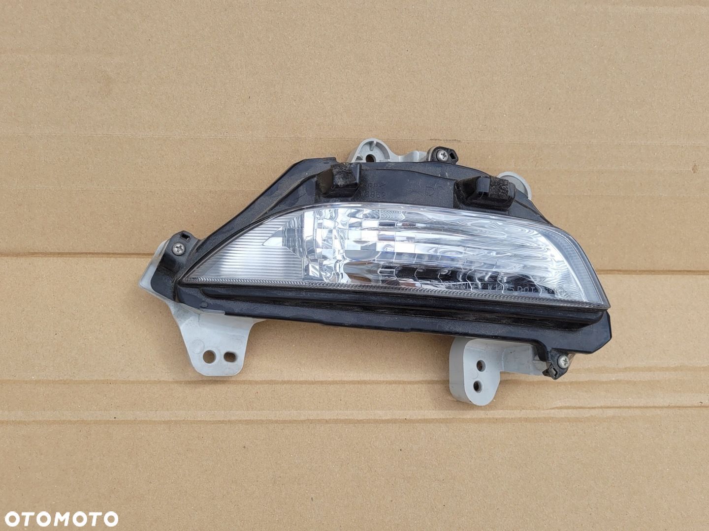 Kierunkowskaz Migacz Prawy Mazda 3 III BM 13- ORYGINAŁ - 1