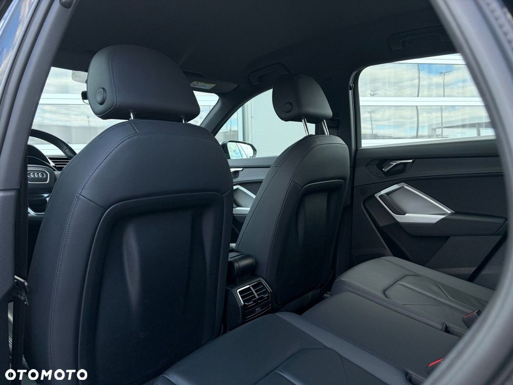 Audi Q3 - 24