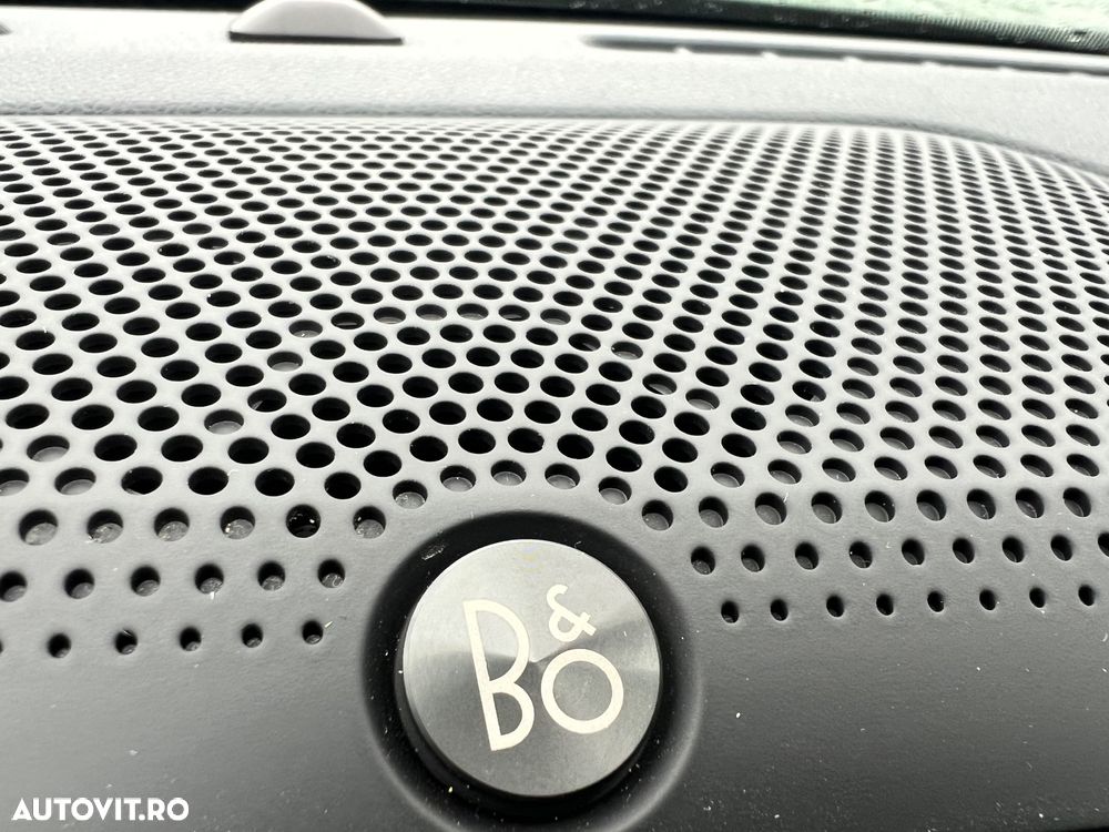 Ford Kuga 2.5 Duratec FWD PHEV ST-Line X - 35