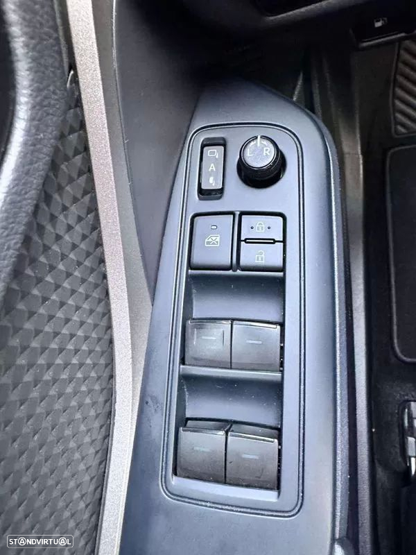Toyota C-HR 1.8 Hybrid Exclusive - 14