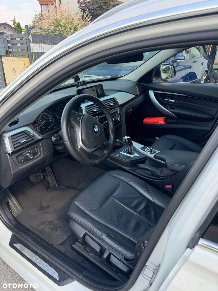 BMW Seria 3 318d Luxury Line - 6