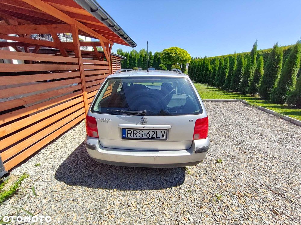Volkswagen Passat - 2