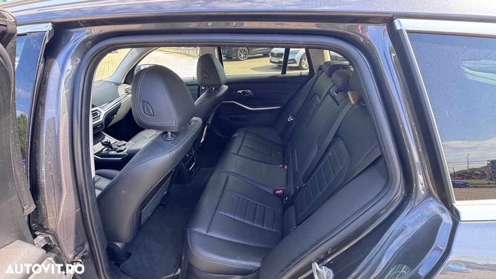 BMW Seria 3 320e AT PHEV - 14