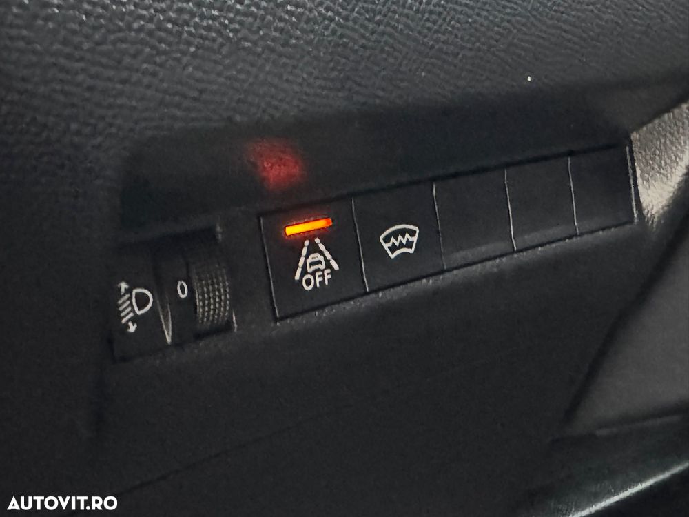 Peugeot 2008 PureTech 130 EAT8 Allure - 21