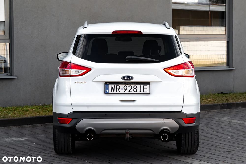Ford Kuga 2.0 TDCi 2x4 Titanium - 29
