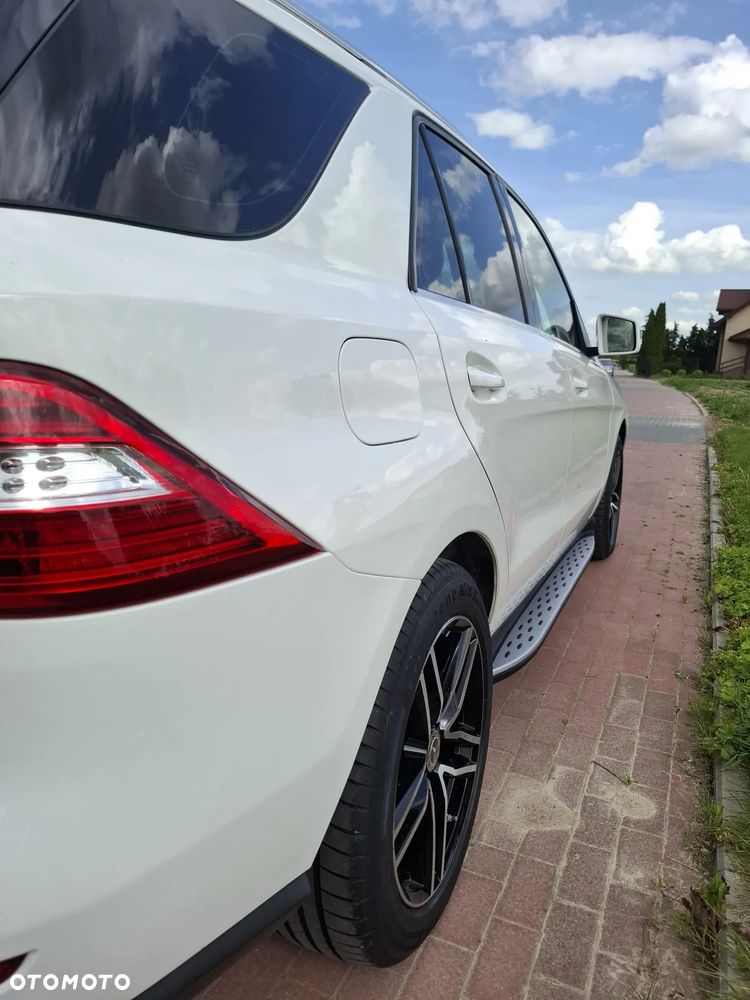 Mercedes-Benz ML - 12