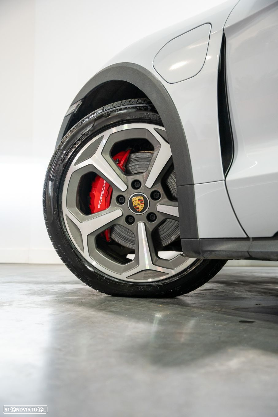 Porsche Taycan Cross Turismo 4S - 15