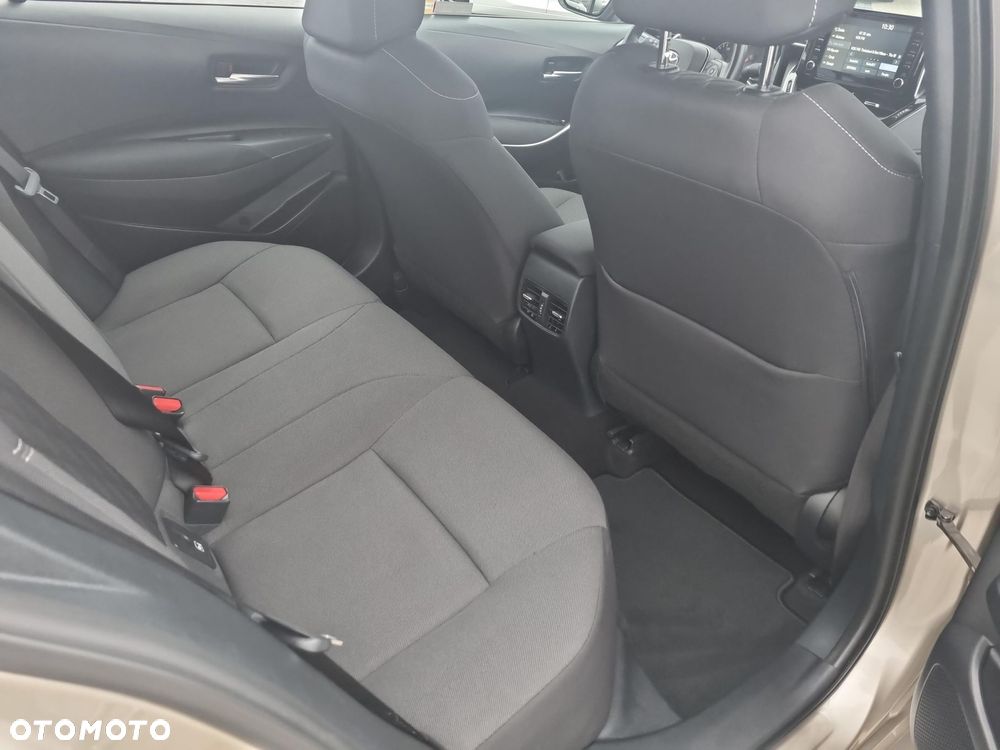 Toyota Corolla - 11