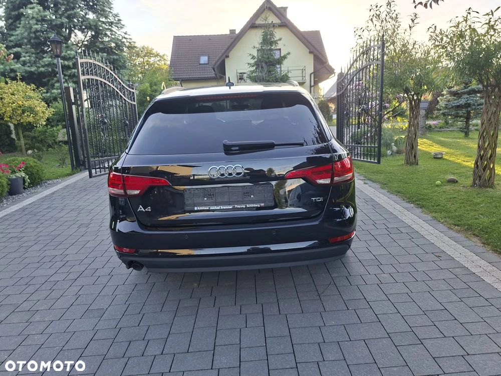 Audi A4 Avant 2.0 TDI S tronic - 13