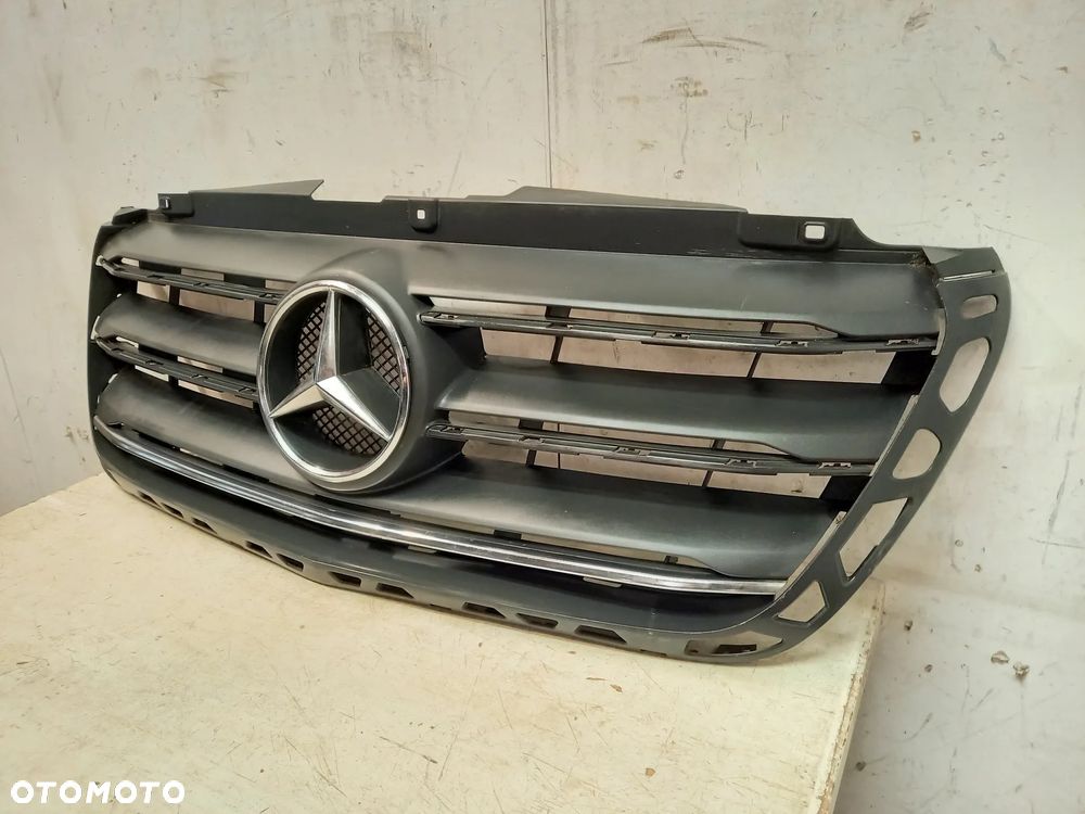Mercedes Sprinter A W 907 910 atrapa grill na chromy - 2