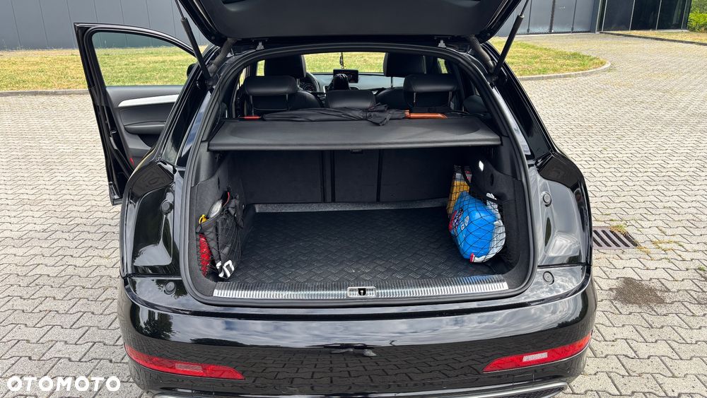 Audi Q3 - 18