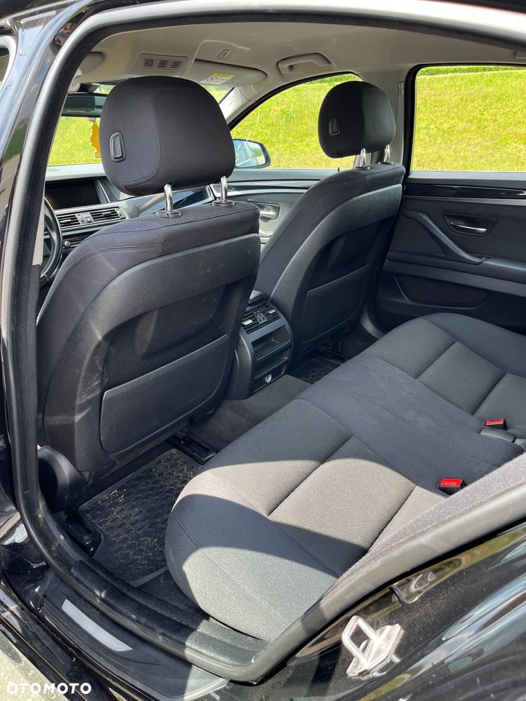 BMW Seria 5 518d Luxury Line - 13