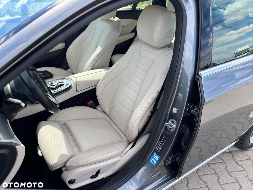 Mercedes-Benz Klasa E 220 d 9G-TRONIC Exclusive - 12