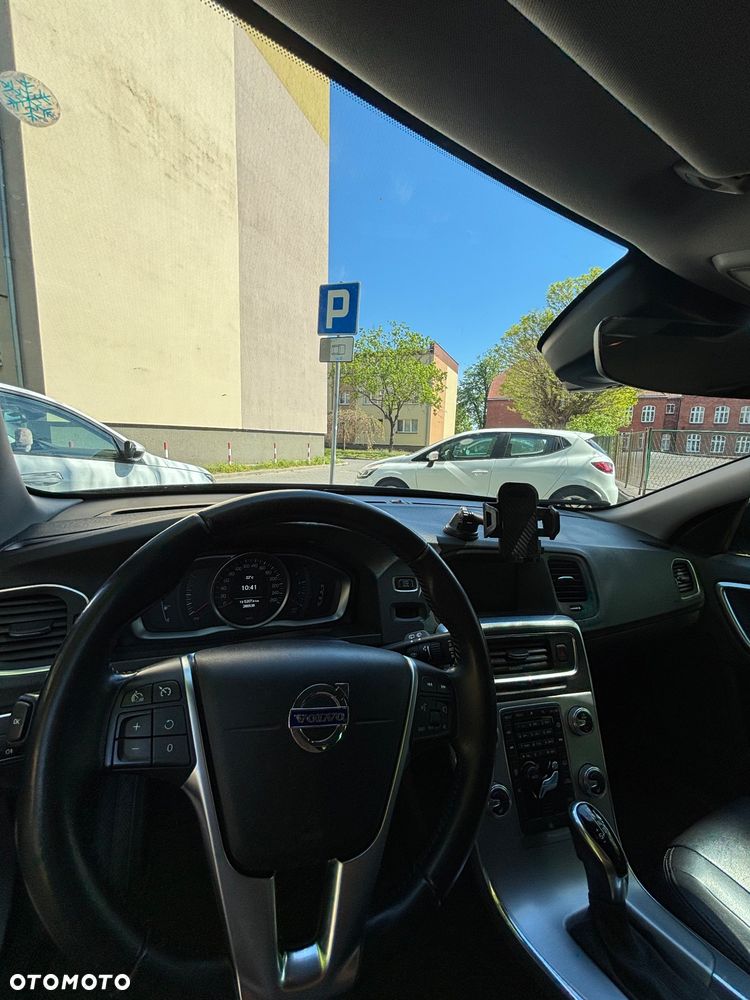 Volvo V60 D3 AWD - 13