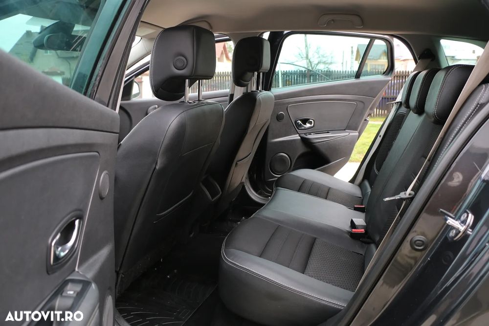 Renault Megane ENERGY dCi 110 Start & Stop Bose Edition - 16