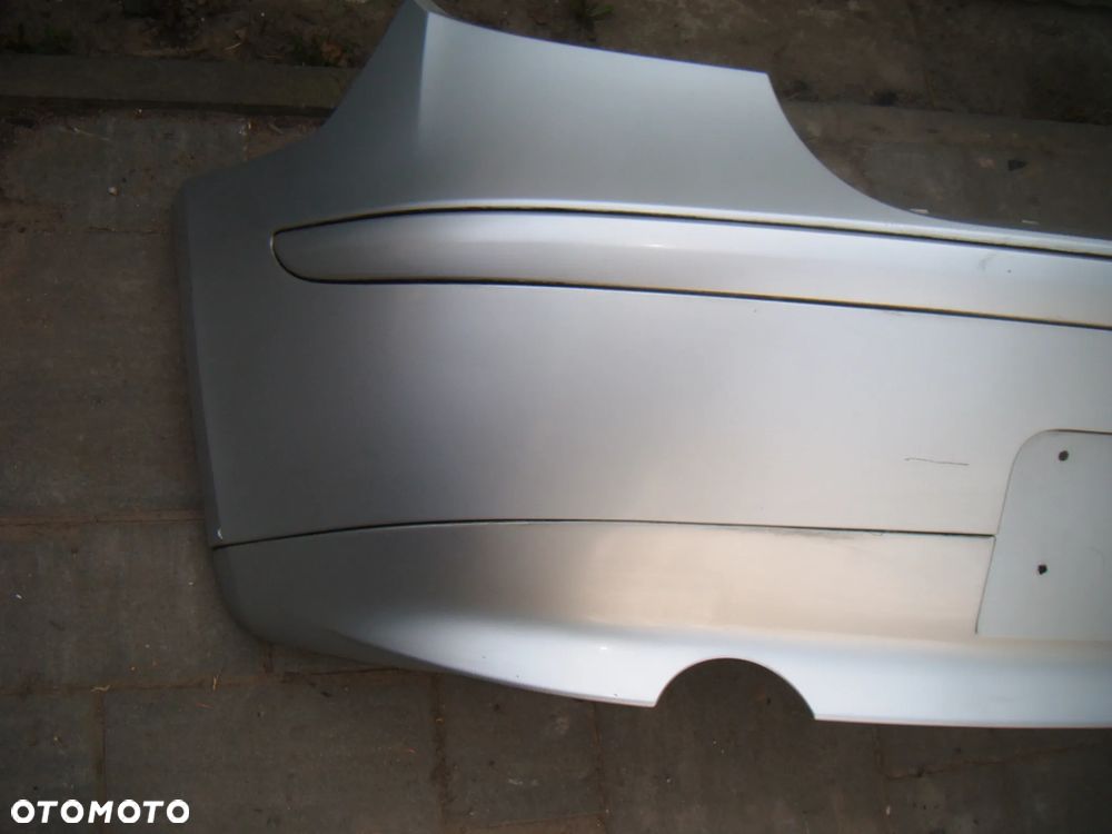 bmw 1 e-87 zderzak tył titan silber metallik - 4