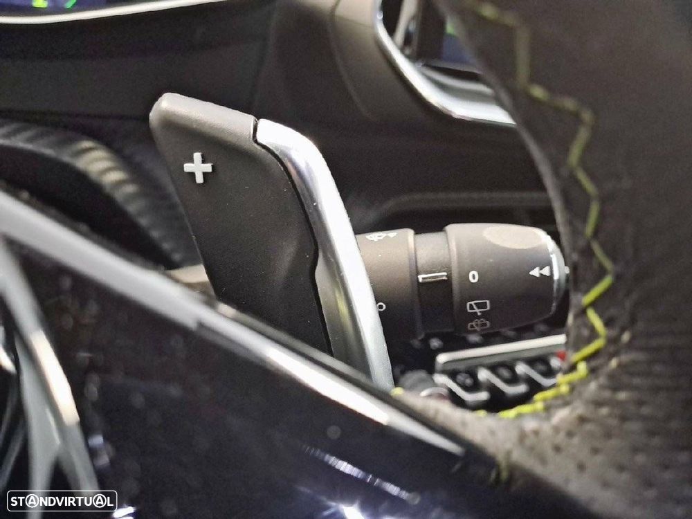 Peugeot 2008 1.2 PureTech GT Line EAT8 - 15