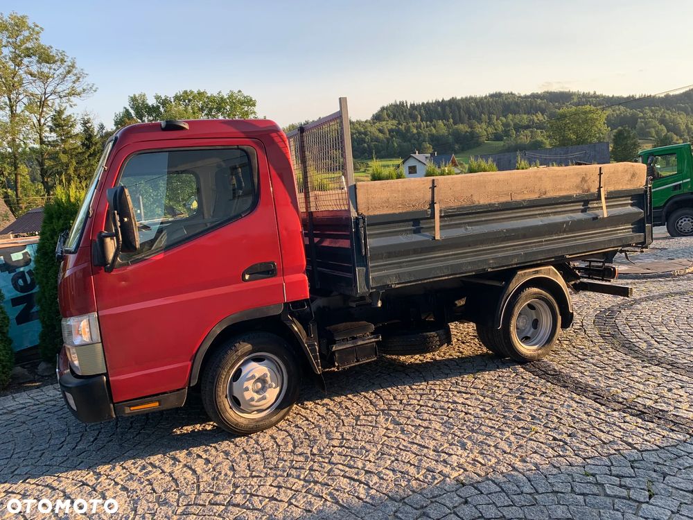 Mitsubishi FUSO CANTER - 5