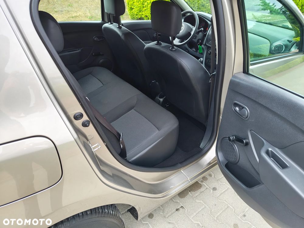 Dacia Sandero 1.2 16V 75 Celebration - 14