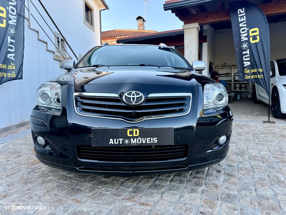 Toyota Avensis SW 2.2 D-4D Executive - 24