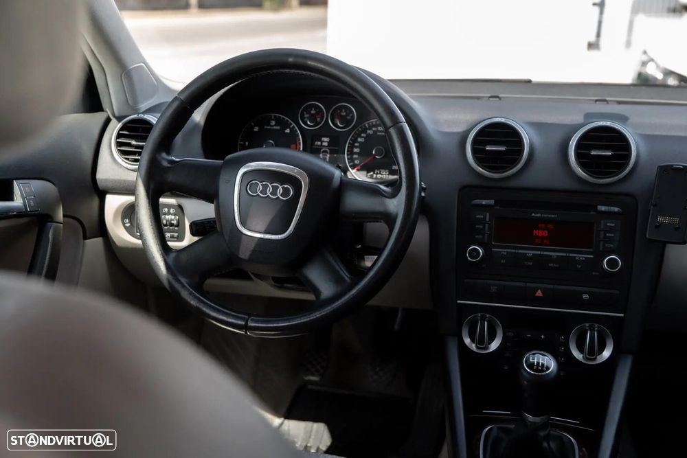 Audi A3 Sportback 2.0 TDi Attraction - 17