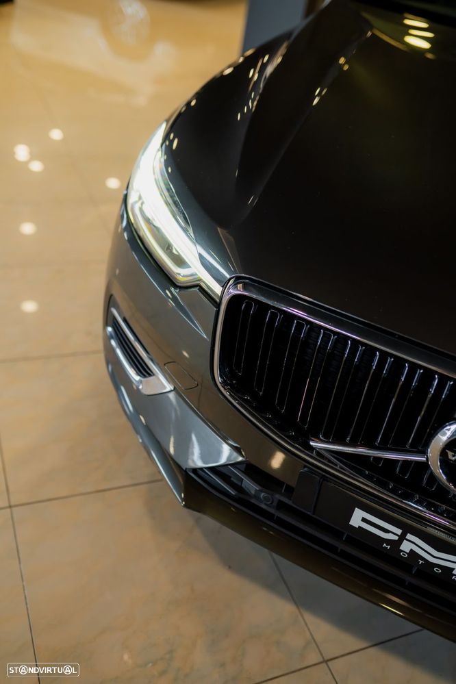 Volvo XC 60 2.0 T8 PHEV Momentum AWD - 18