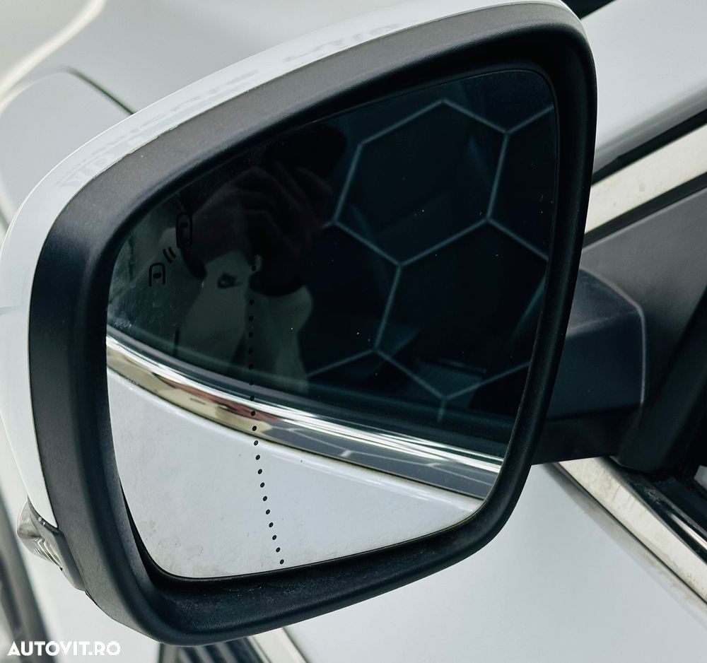 Renault Koleos ENERGY dCi 175 X-tronic 4WD LIMITED - 12