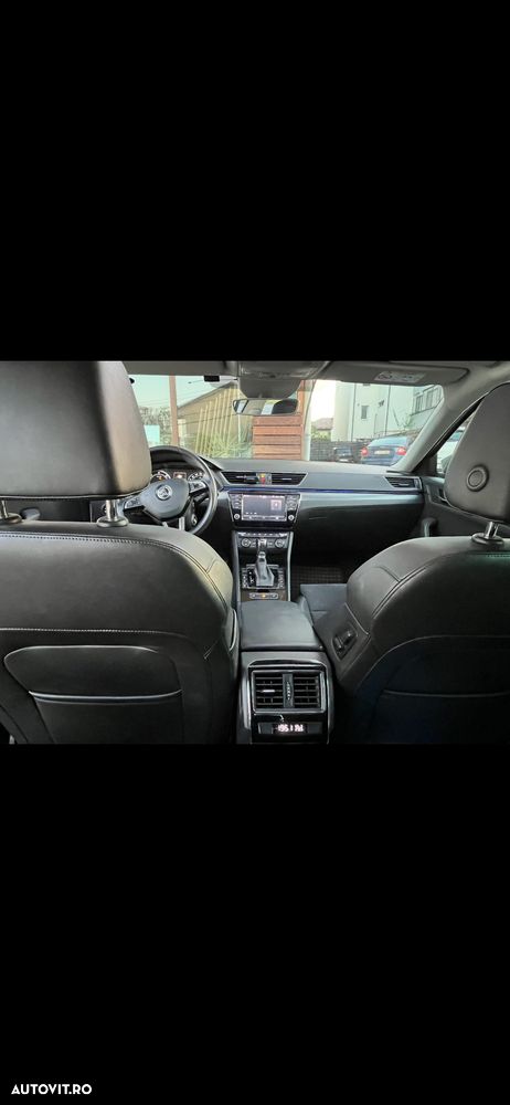 Skoda Superb 2.0 TDI DSG Sportline - 5