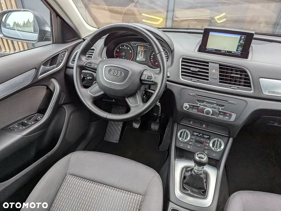 Audi Q3 - 18