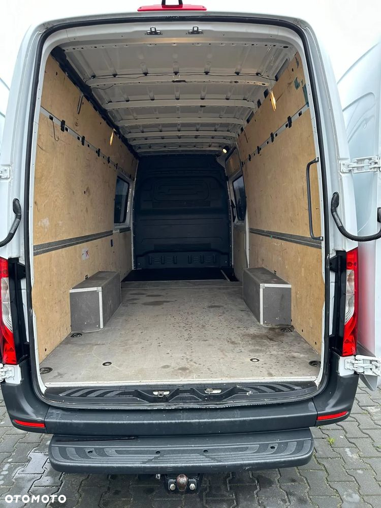Mercedes-Benz Sprinter - 6