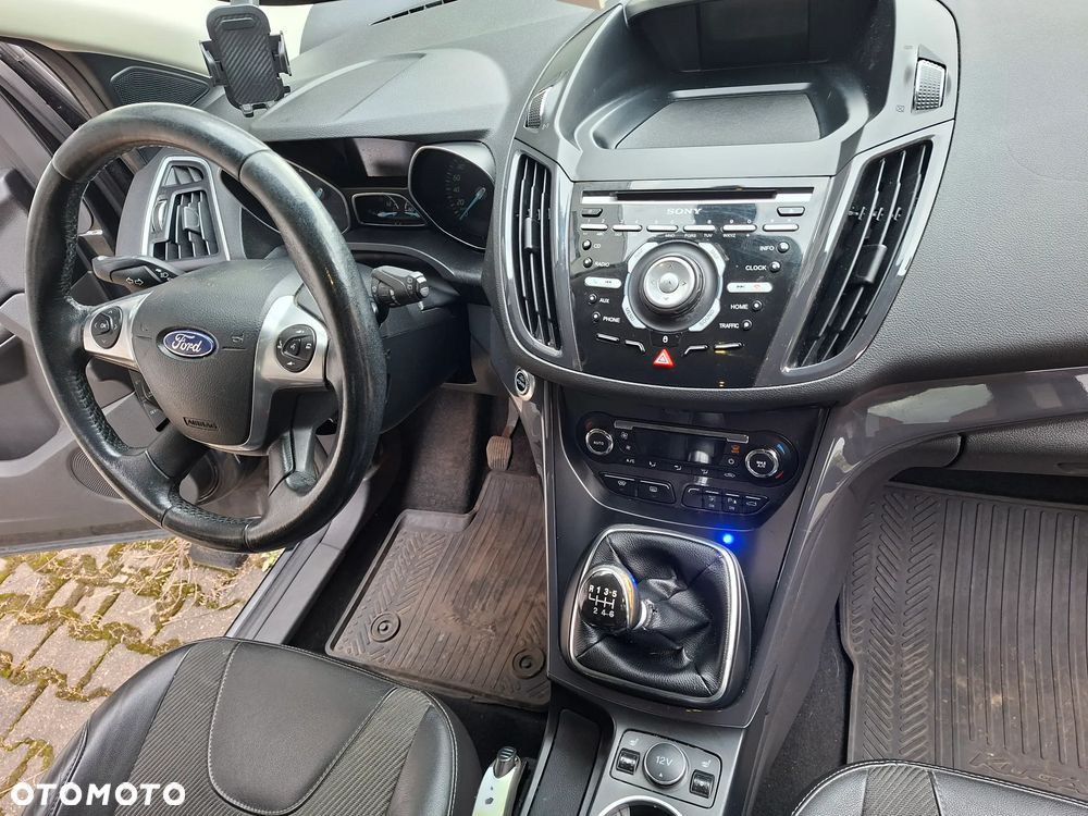 Ford Kuga 2.0 TDCi 4WD Titanium - 16
