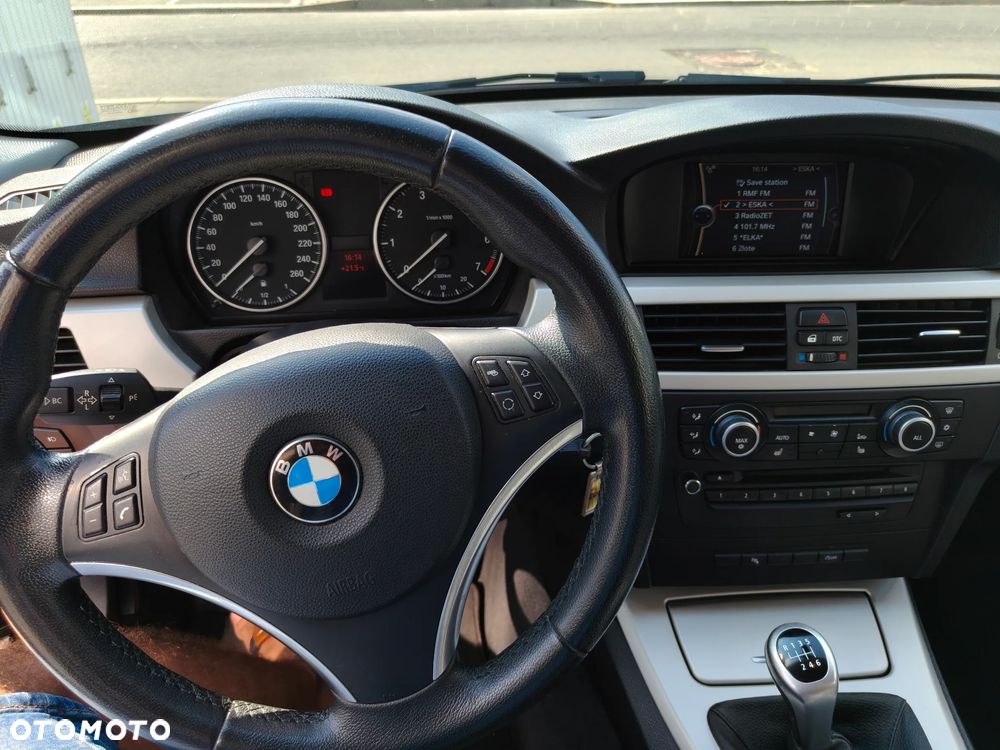 BMW Seria 3 318i - 12