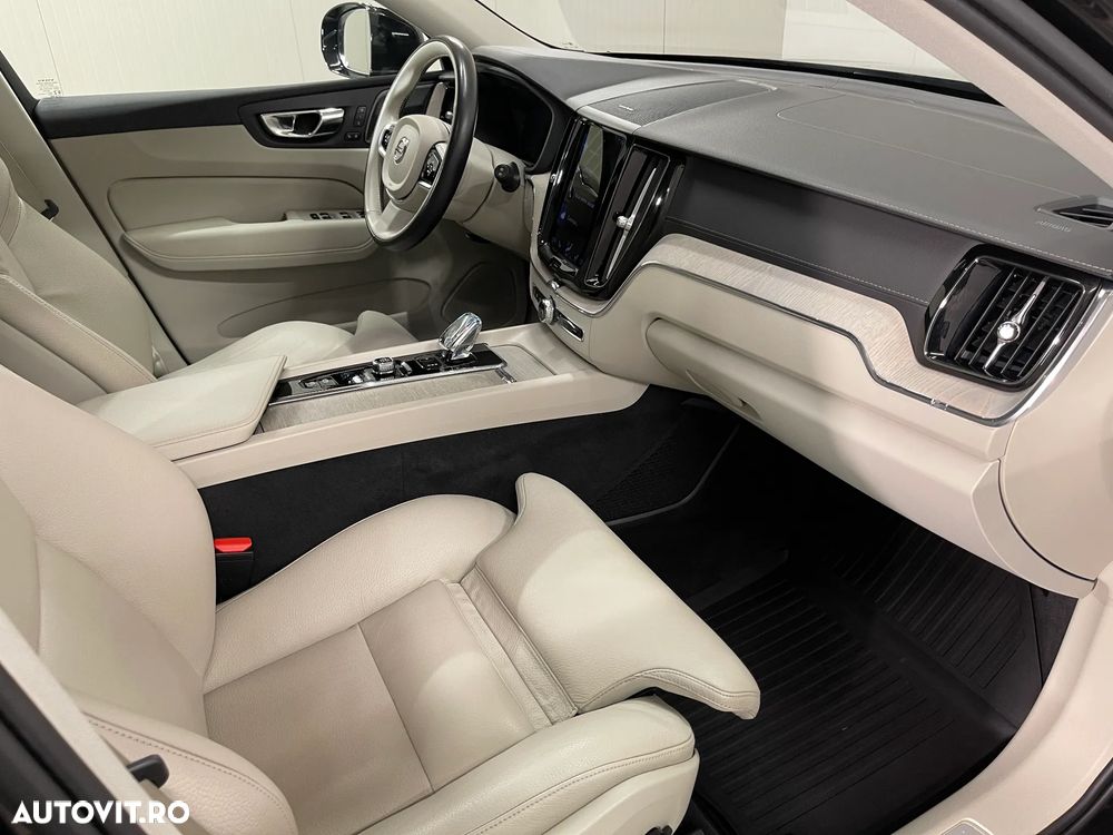 Volvo XC 60 B4 MHEV AWD Inscription - 10